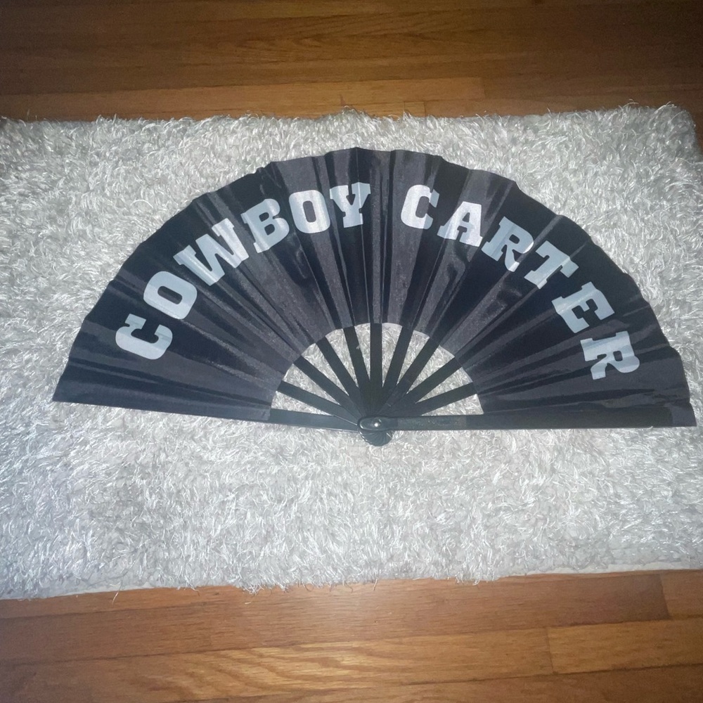 Cowboy Carter 16 Carroages Fan